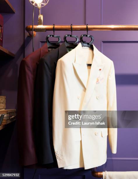 the pop up tailor shop 1618 leongt that leads into the library bar, keong saik road, singapore - speakeasy stock pictures, royalty-free photos & images