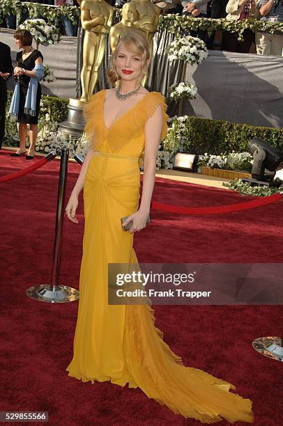 Michelle Williams arrives at the 78th Academy Awards�� held at the Kodak Theatre. Dress by Vera Wang.