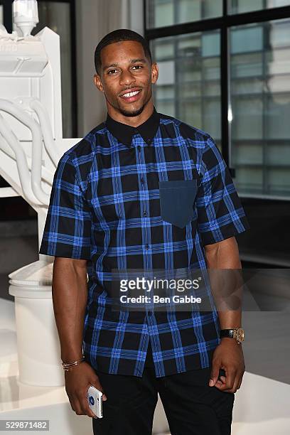 Player Victor Cruz attends the Jeff Koons x Google launch on May 09, 2016 in New York, New York.