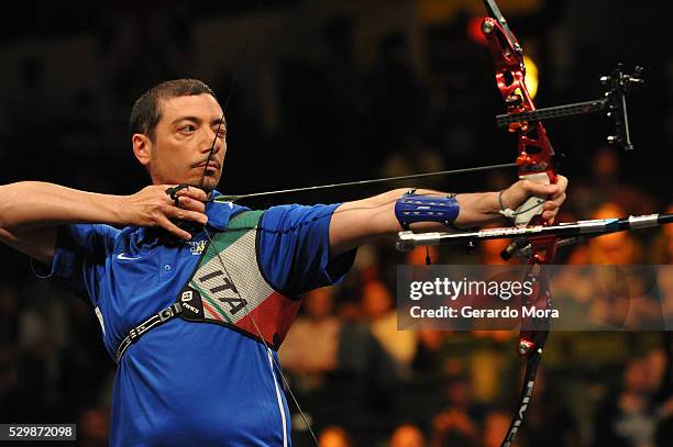 Fabio Tomasulo shoots during Archery Finals at the Invictus Games at ESPN Wide World of Sports complex on May 9, 2016 in Lake Buena Vista, Florida.