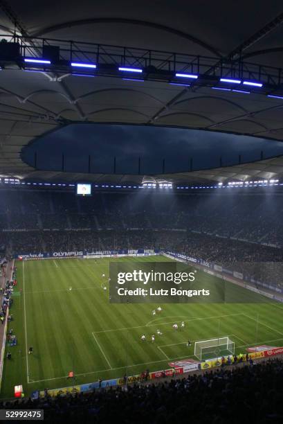 Bundesliga 03/04 , Hamburg , 29.11.03 Hamburger SV - SV Werder Bremen 1:1 AOL Arena Uebersicht Foto:BONGARTS/Lutz Bongarts