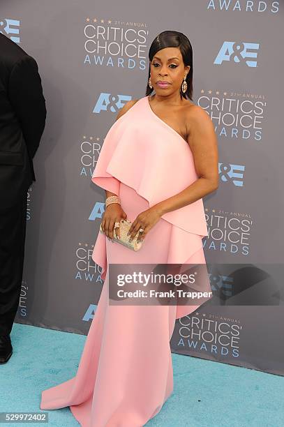 Actress Niecy Nash arrives at the 21st Annual Critics' Choice Awards held at Barker Hangar in Santa Monica.