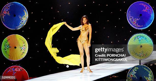 Miss Universe 2005 contestant Miss France Cindy Fabre during the dress rehearsal in Bangkok, 30 May 2005. The reigning Miss Universe, Jennifer...