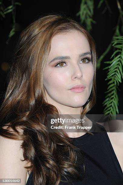 Actress Zoey Deutch arrives at the premiere of Beautiful Creatures held at Grauman's Chinese Theater.