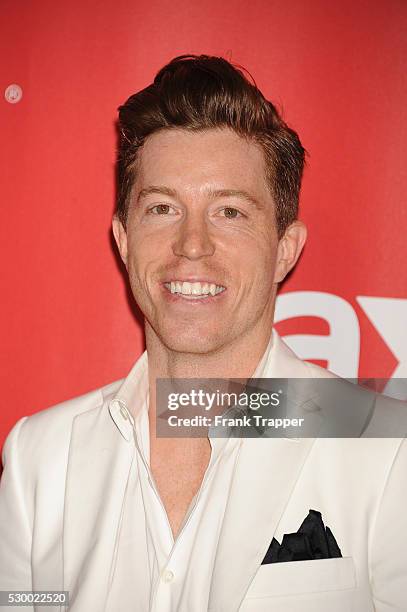 Olympian Shawn White arrives at The 2015 MusiCares Person Of The Year honoring Bob Dylan held at the Los Angeles Convention Center.