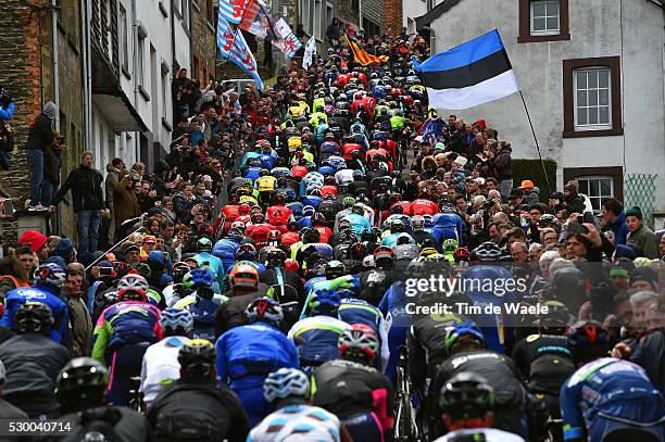 102th Liege - Bastogne - Liege 2016 Illustration Illustratie / Peleton Peloton / Landscape Paysage Landschap / Houffalize City Ville Stad / Cote de...