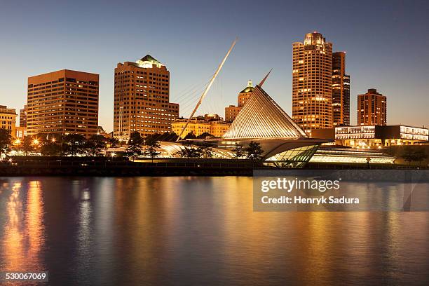 usa, wisconsin, milwaukee, skyline at dusk - milwaukee wisconsin stock pictures, royalty-free photos & images