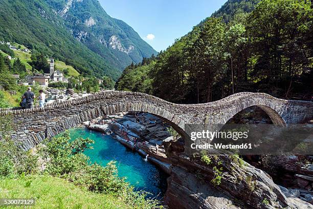 switzerland, ticino, lavertezzo, ponte dei salti - valley stock-fotos und bilder