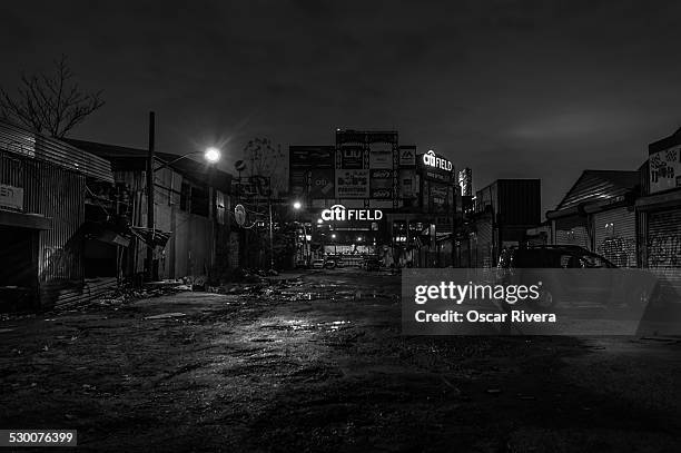 behind the citi - flushing queens stockfoto's en -beelden