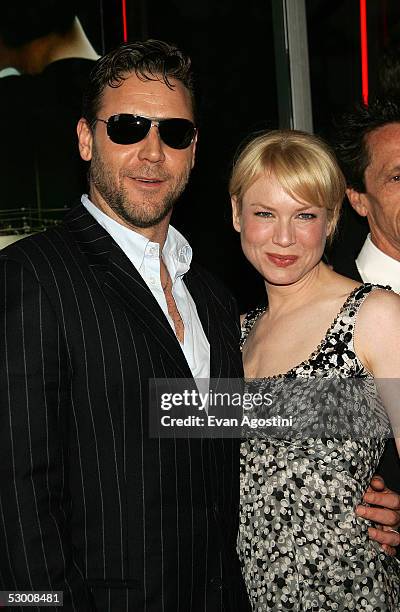 Actors Russell Crowe and Renee Zellweger attend Universal Pictures premiere of "Cinderella Man" at the Loews Lincoln Square Theater June 1, 2005 in...