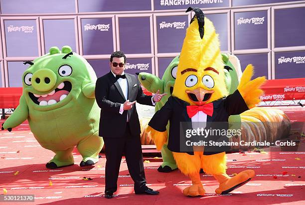 Josh Gad attends "The Angry Birds Movie" Photocall during the annual 69th Cannes Film Festival at JW Marriott on May 10, 2016 in Cannes, France.