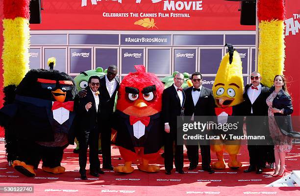 Singer Timur Rodriguez, actor Omar Sy, producer John Cohen, actors Josh Gad, Maccio Capatonda and TV presenter Raya Abirached attend "The Angry Birds...