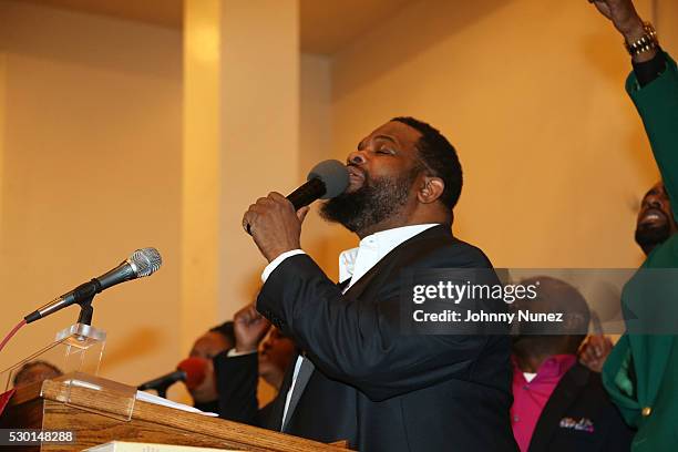 Hezekiah Walker performs at Kathy Jordan Sharpton's Birthday Celebration at Canaan Baptist Church of Christ on May 9, 2016 in New York City.