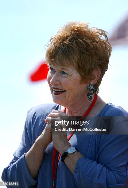 Shari Rhodes Shari Location Photos and Premium High Res Pictures - Getty Images