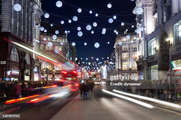 christmas shopping oxford street, london - oxford street christmas stock pictures, royalty-free photos & images