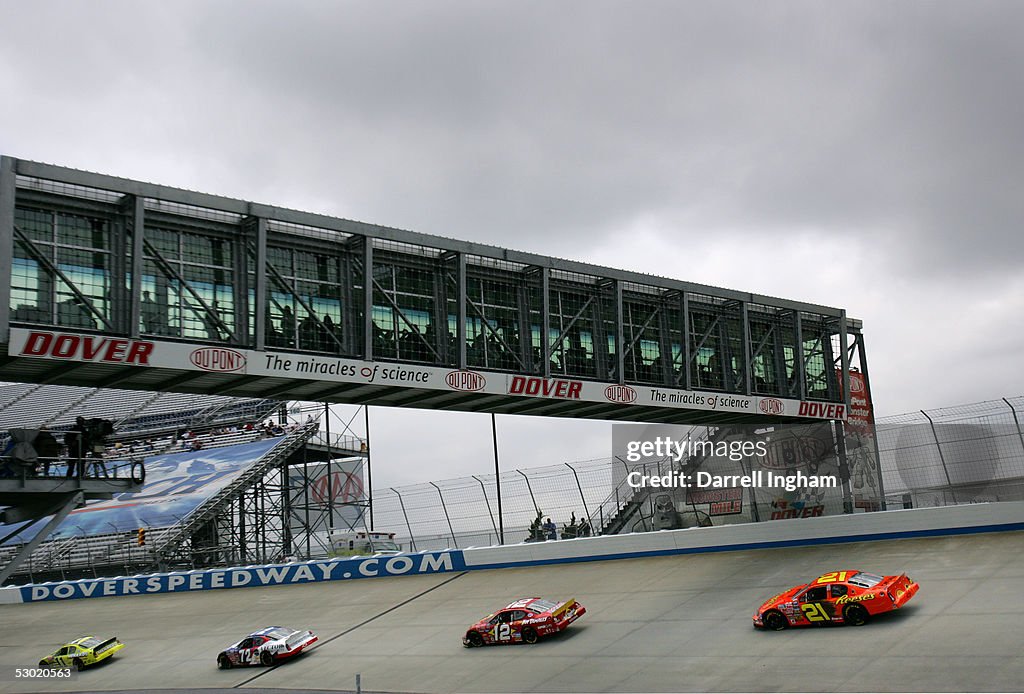 Mbna Racing Kevin Harvick driving the Reese's Chevrolet chases the pack under the ...