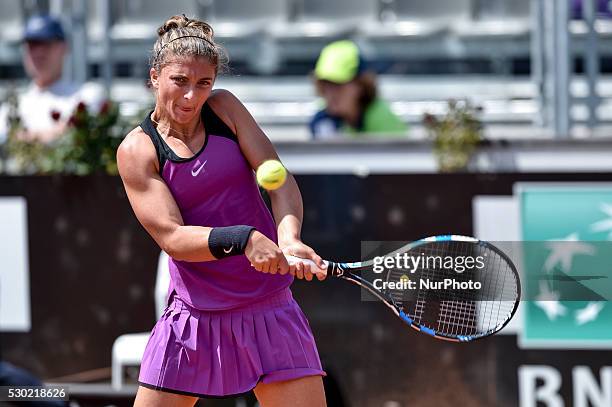 Italian tennis player Sara Errani during the WTA match Errani returns the ball to british tennis player Heather Watson during the WTA match Errani vs...