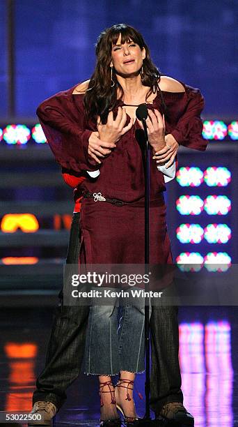 968 Mtv Movie Awards And Sandra Bullock Photos & High Res Pictures