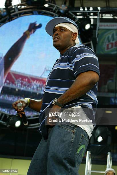 Rapper Sheek performs at the Hot 97 Summer Jam 2005 Concert June 5, 2005 at Giant Stadium in East Rutherford, New Jersey.