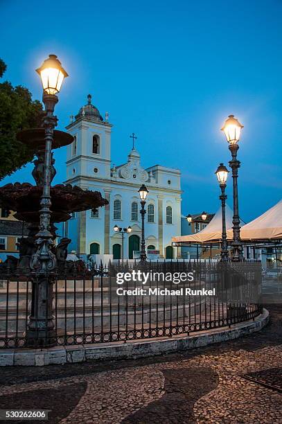 nightshoot of the 16 do novembro square, pelourinho, unesco world heritage site, salvador da bahia, bahia, brazil, south america - novembro stockfoto's en -beelden