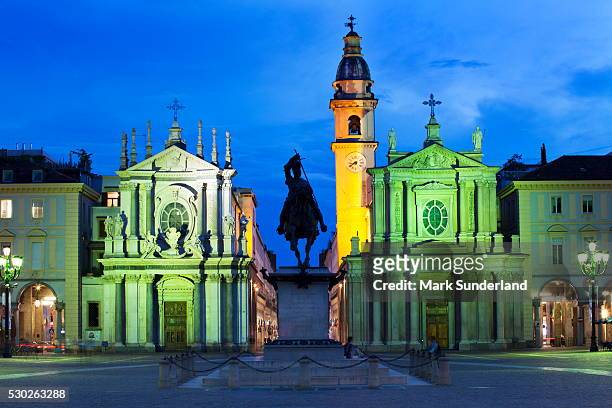 piazza san carlo as the floodlights come on at dusk, turin, piedmont, italy, europe - piazza san carlo stock pictures, royalty-free photos & images
