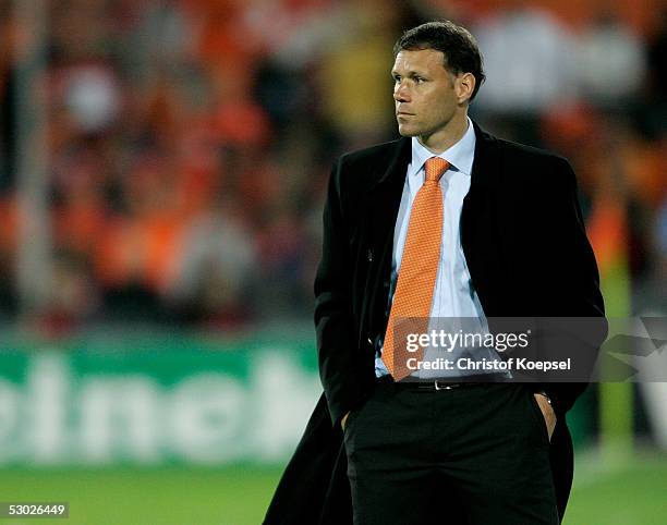 Head coach Marco van Basten of the Netherlands during the world championships qualification match between Netherlands and Romania on June 4, 2005 in...