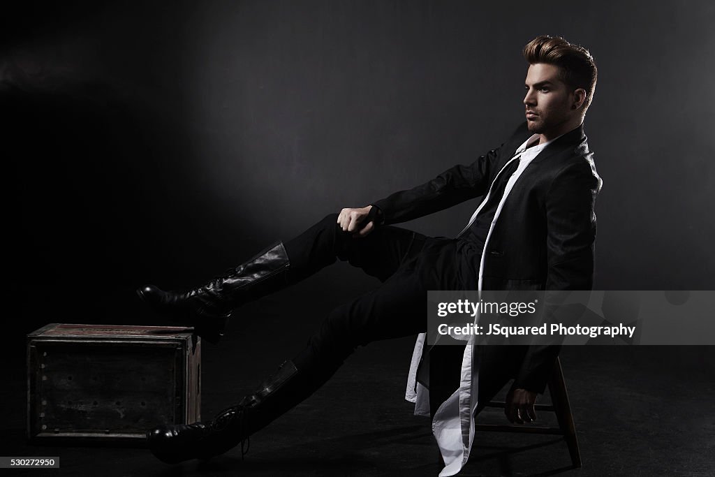 Adam Lambert, Glamaholic, November 1, 2015
