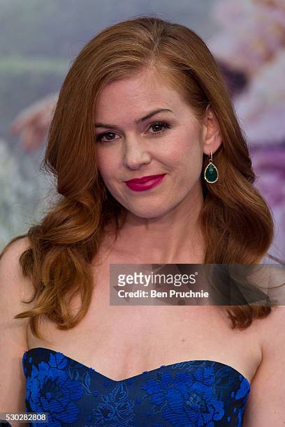 Isla Fisher attends the European Premiere of "Alice Through The Looking Glass" at Odeon Leicester Square on May 10, 2016 in London, England.