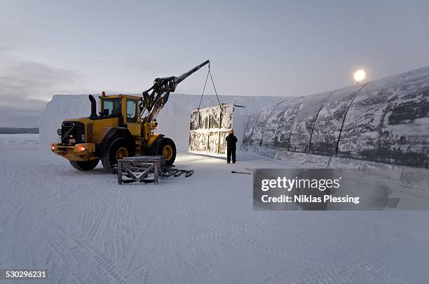 ice hotel building - ice hotel sweden stock-fotos und bilder