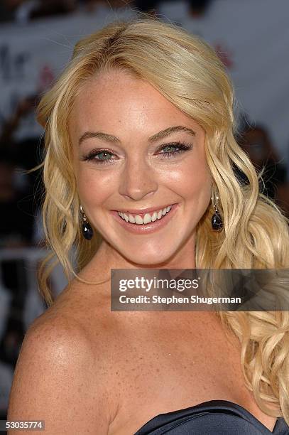 Actress Lindsay Lohan arrives at the premiere of "Mr. And Mrs. Smith" at the Mann Village Theater on June 7, 2005 in Westwood, California.