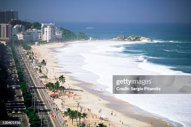 ipanema beach, rio de janeiro, brazil, south america - ipanema promenade stock pictures, royalty-free photos & images