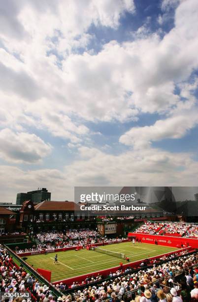 General view of centre court at the Stella Artois Tennis Championships at the Queen's Club on June 9, 2005 in London, England.
