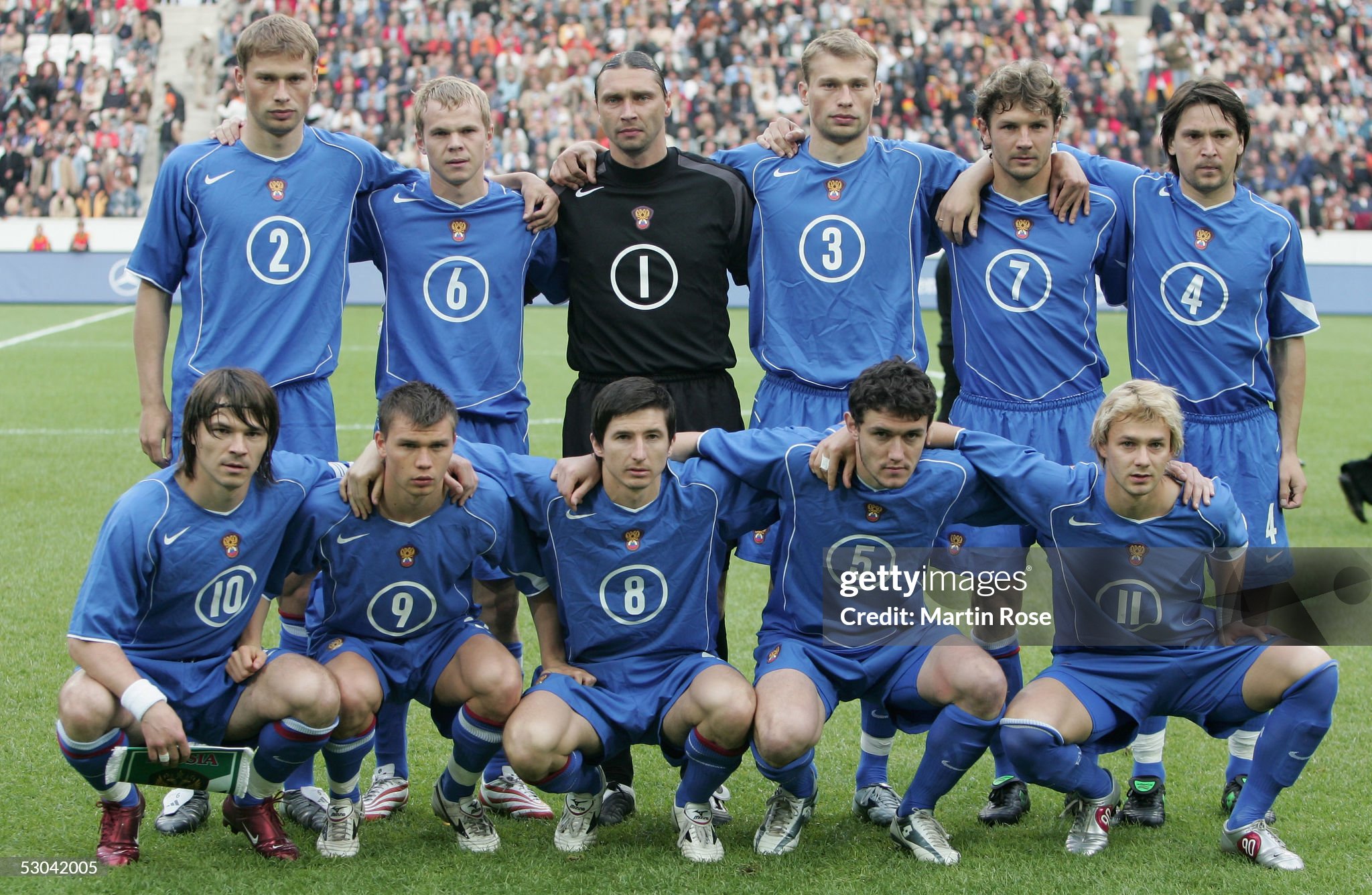 [Imagen: team-of-russia-poses-before-the-friendly...TyNOACEWQ=]