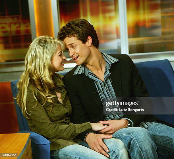 Yvonne Catterfeld and boyfriend Wayne Carpendale appear on the Johannes B. Kerner Show on June 9, 2005 in Hamburg, Germany.