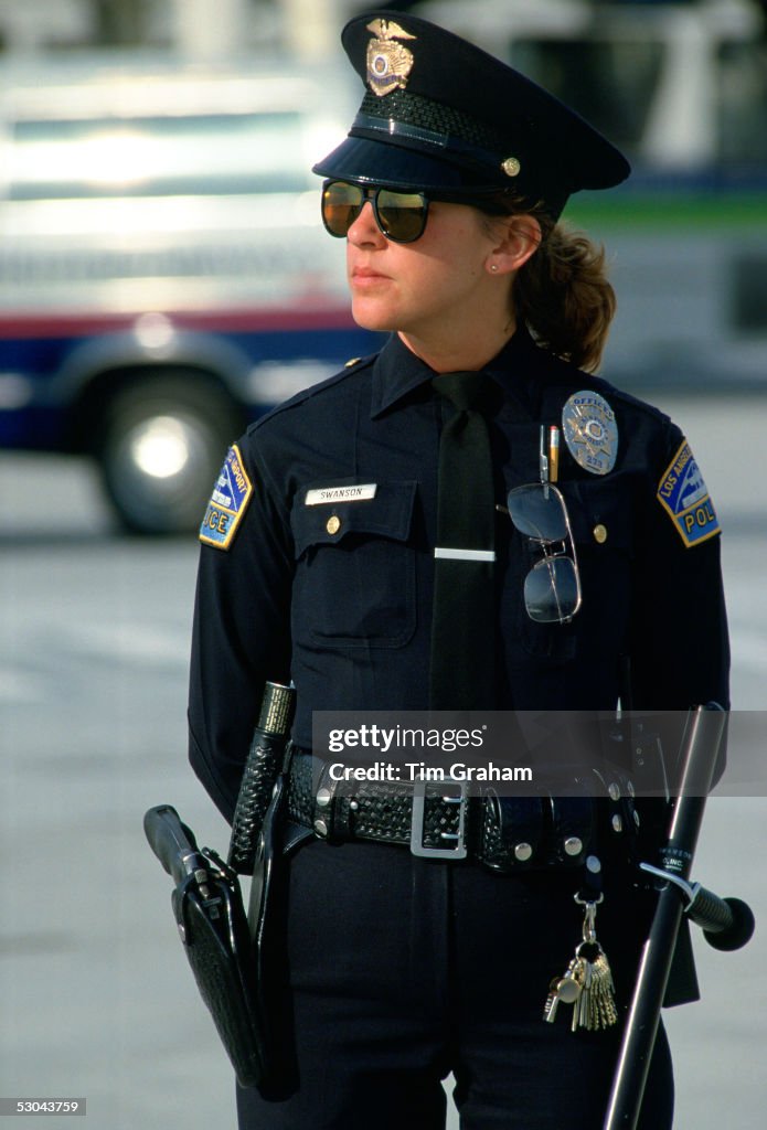 Los Angeles Policewoman