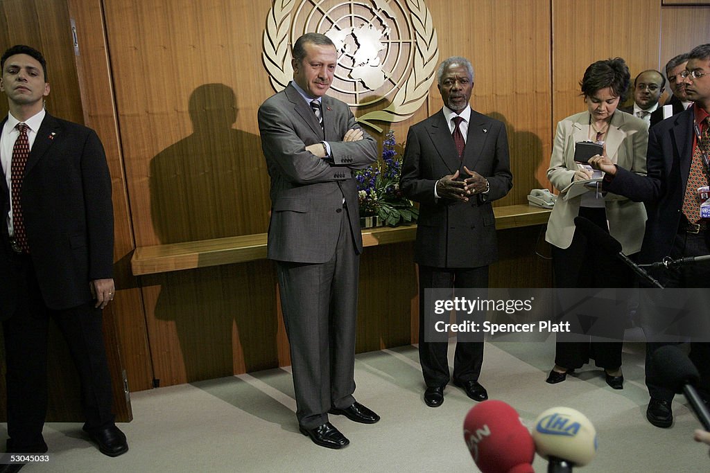 Kofi Annan Meets With Turkish Prime Minister