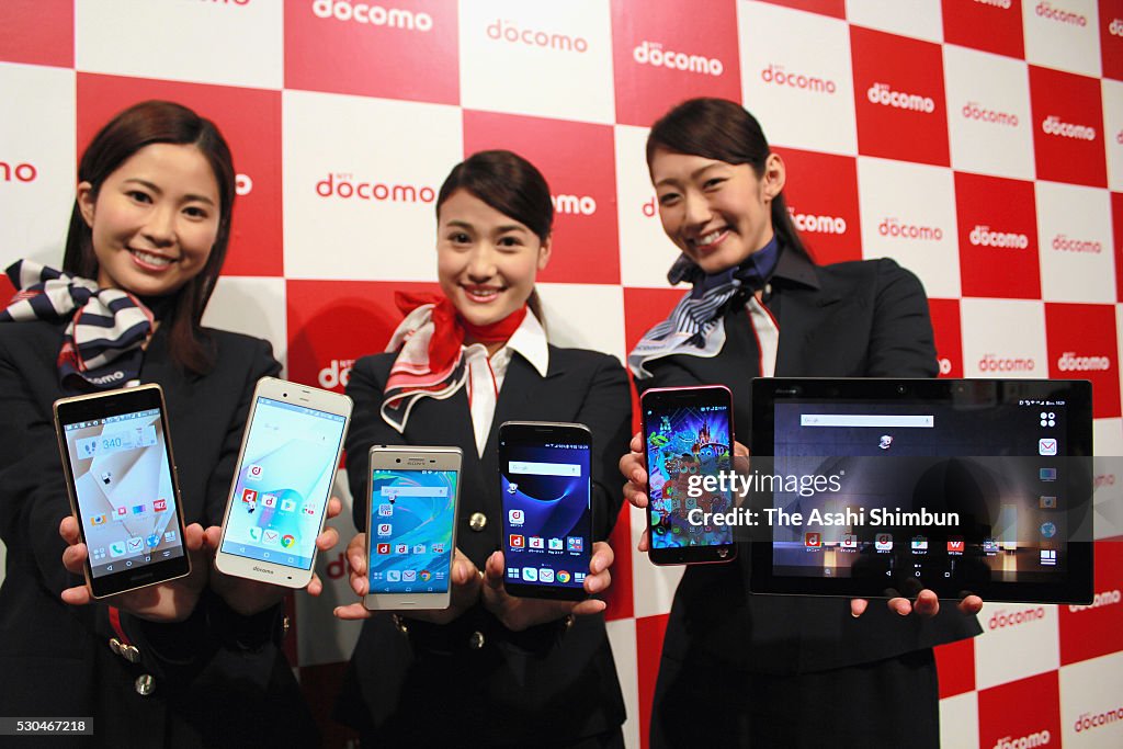 NTT DoCoMo Launches New Mobile Phones
