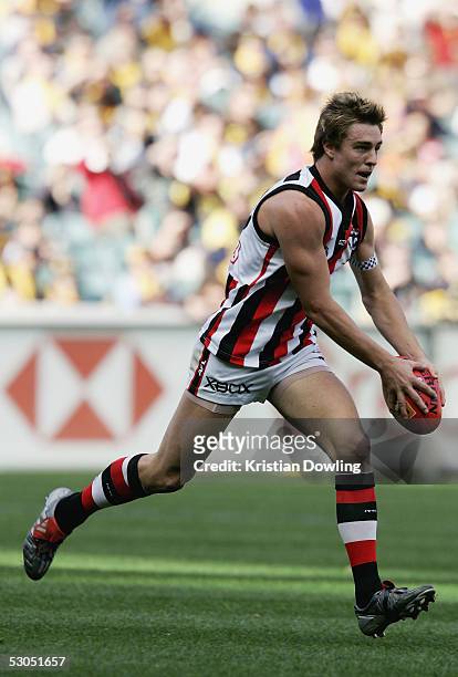 Sam Fisher for the Saints in action during the round twelve AFL match between the Hawthorn Hawks and the St.Kilda Saints at the MCG on June 11, 2005...