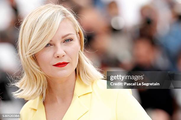 Kirsten Dunst attends the Jury Photocall during the 69th Annual Cannes Film Festival at the Palais des Festivals on May 11, 2016 in Cannes, France.