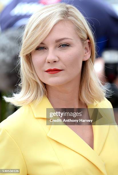 Kirsten Dunst attends the Jury Photocall during the 69th Annual Cannes Film Festival at the Palais des Festivals on May 11, 2016 in Cannes, France.