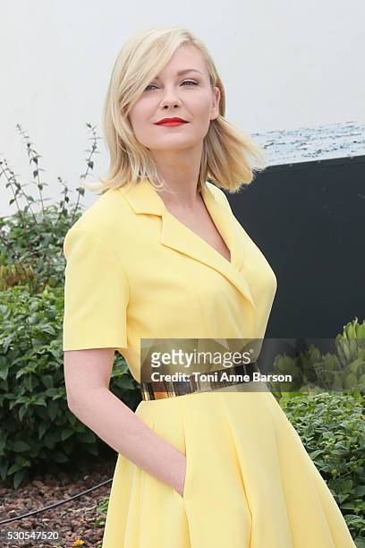 Kirsten Dunst attends the jury photocall during the 69th annual Cannes Film Festival on May 11, 2016 in Cannes, France.