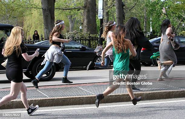 Fan Chasing Fans Chasing Photos and Premium High Res Pictures - Getty Images