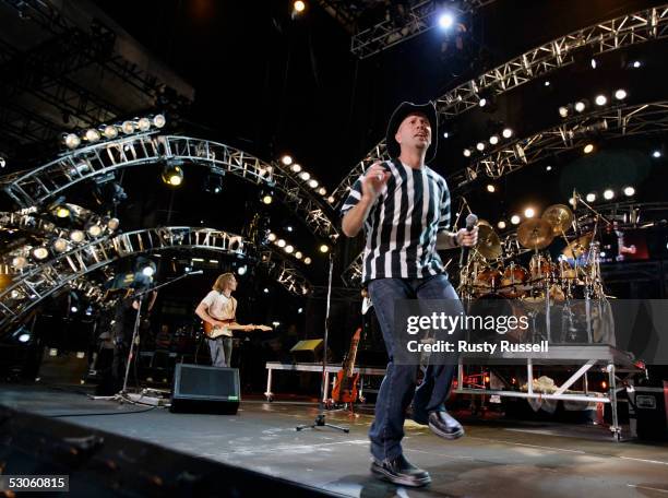 Singer Mark Miller of the band Sawyer Brown performs at the CMA Music Festival , June 12, 2005 in Nashville, Tenessee.