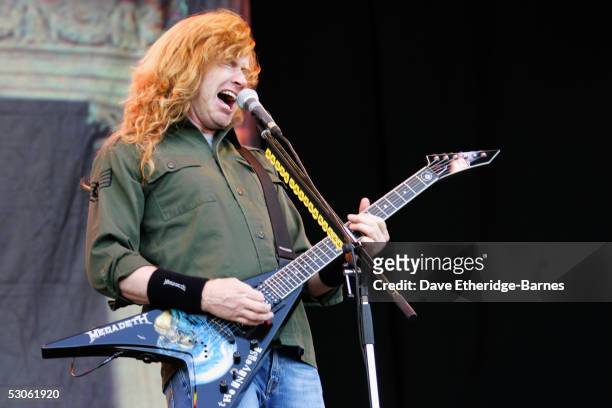 Dave Mustaine of Megadeth performs on stage on June 10th, 2005 at day one of the Download Festival, in Donington Park England.