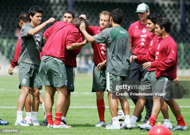 Mexican team members attends the FIFA Confederations Cup 2005 Training Session of the Mexican National Team on June 14, 2005 in Gottingen, Germany.