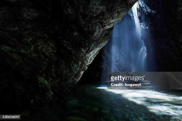 secret light, secret falls - isogawyi stockfoto's en -beelden