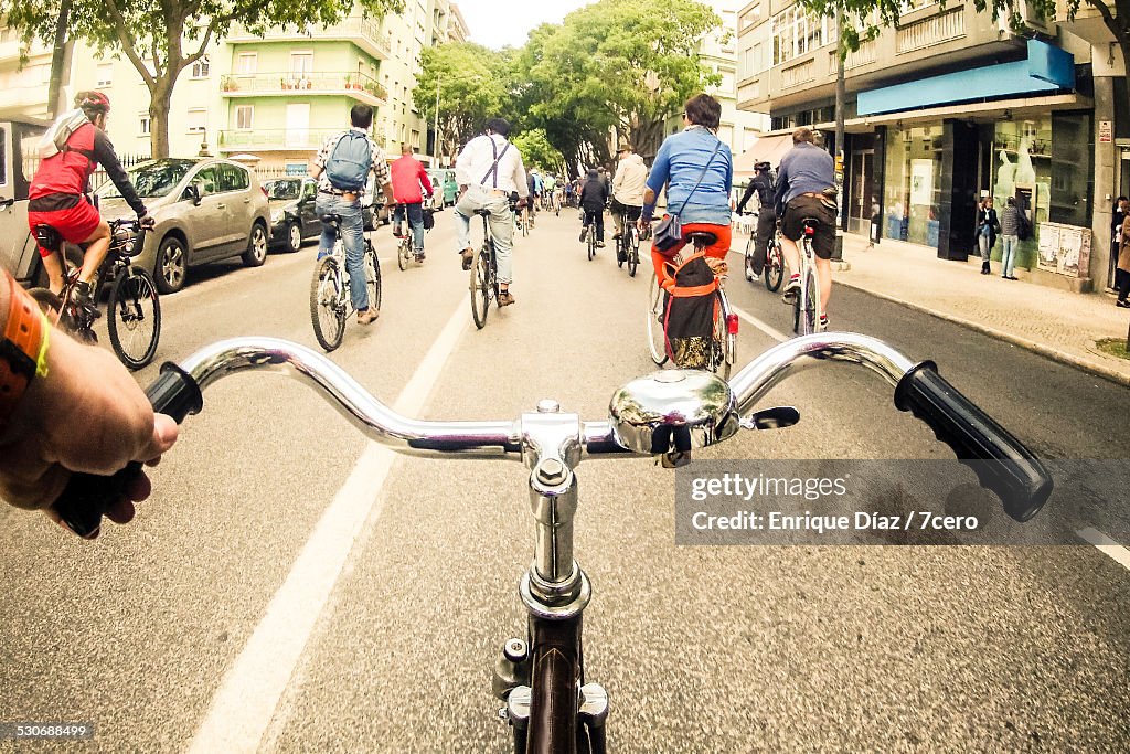 Critical mass cycling event in Lisbon