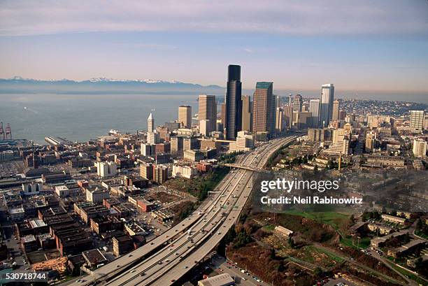 Seattle Freeway Downtown Seattle Freeway Photos and Premium High Res Pictures - Getty ...
