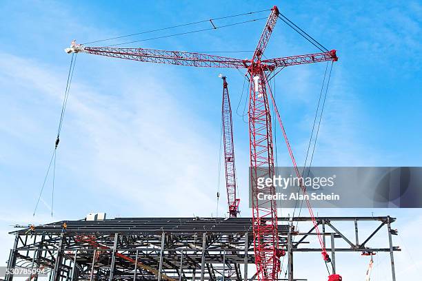 construction industry, cranes - crane photos et images de collection