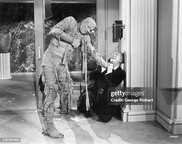 Strangling Ghost 112 Actor Strangling Stock Photos, High-Res Pictures, and Images ...